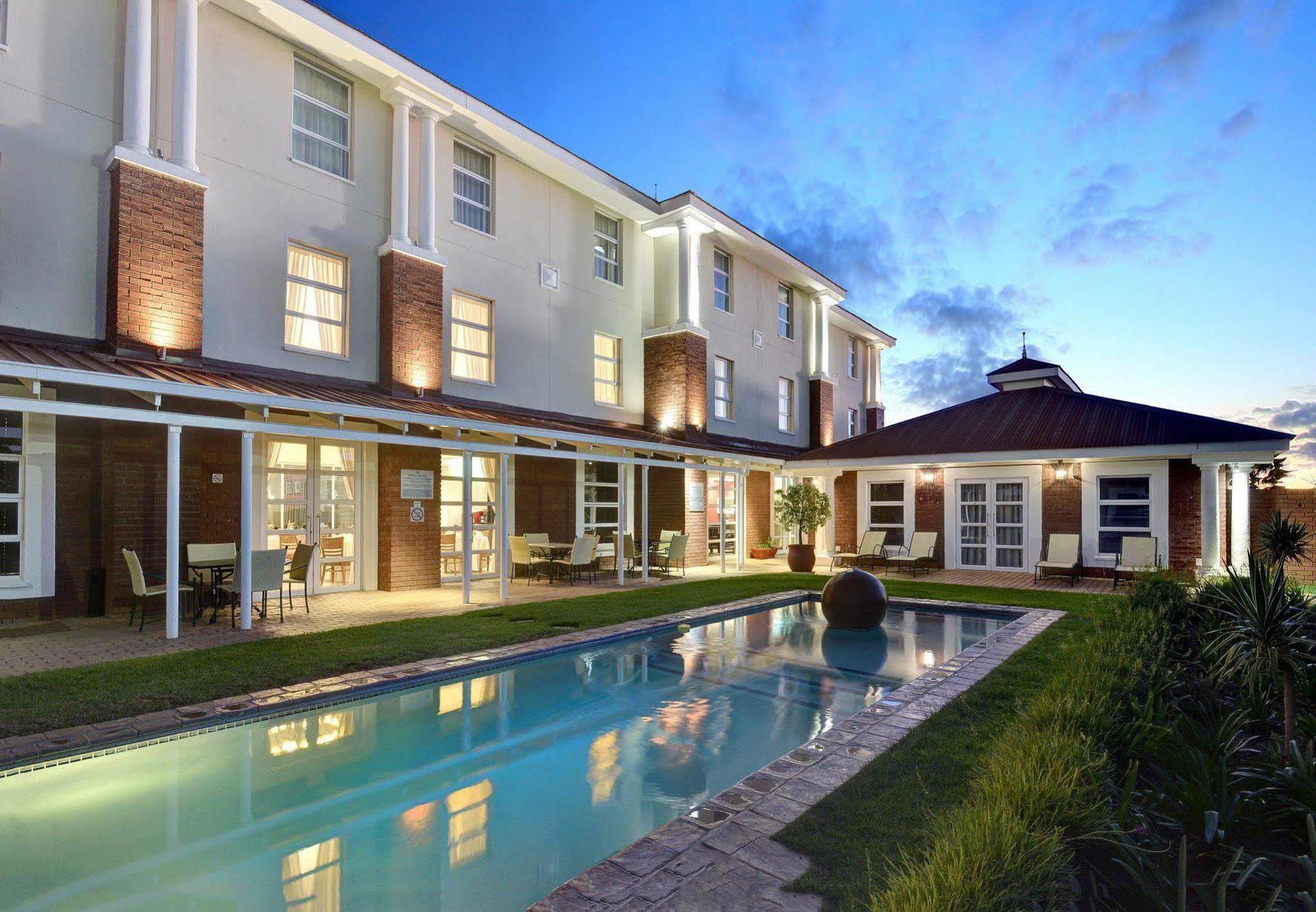 Protea Hotel By Marriott Mahikeng Mafikeng Exterior foto